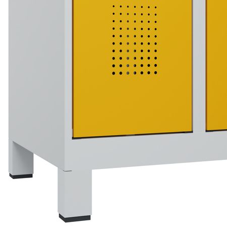 C+P Spind Evolo PLUS mit Füssen 4 Abteile 1950x