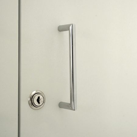zylinderschloss abschließbar sideboard aktenschrank bueroschrank homeoffice weiss chromgriff