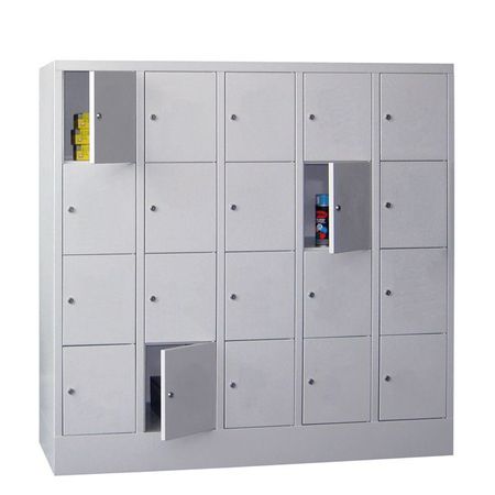 PAVOY Schließfachschrank mit Vollblechtüren | 20 Abteile je 30 cm breit | 151