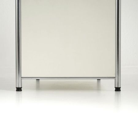 Nivelierfüße höhenverstellbare Füße Büroschrank Aktenregal Aktenschrank Sideboard Lowboard weiss weiß hell Kombischrank 