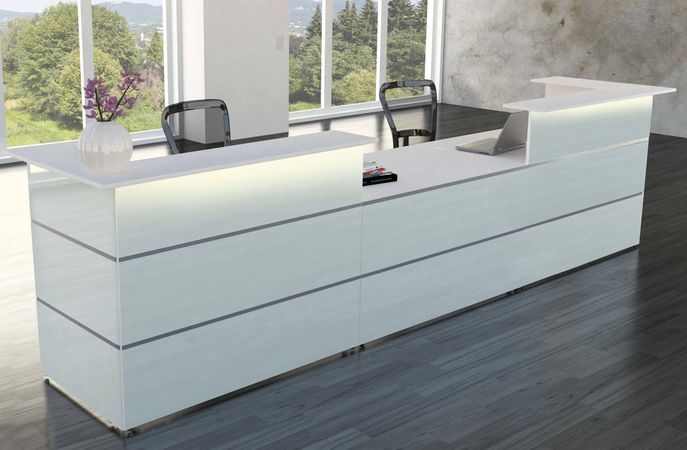 Empfangstheke Satinglas mit Beratungsplatz mittig | 108 x 430 x 92 cm (HxBxT)