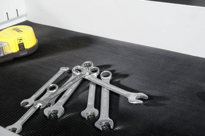 Gummimatte aus Moosgummi Schutz Schubladenschutz